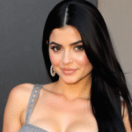 how tall is kylie jenner